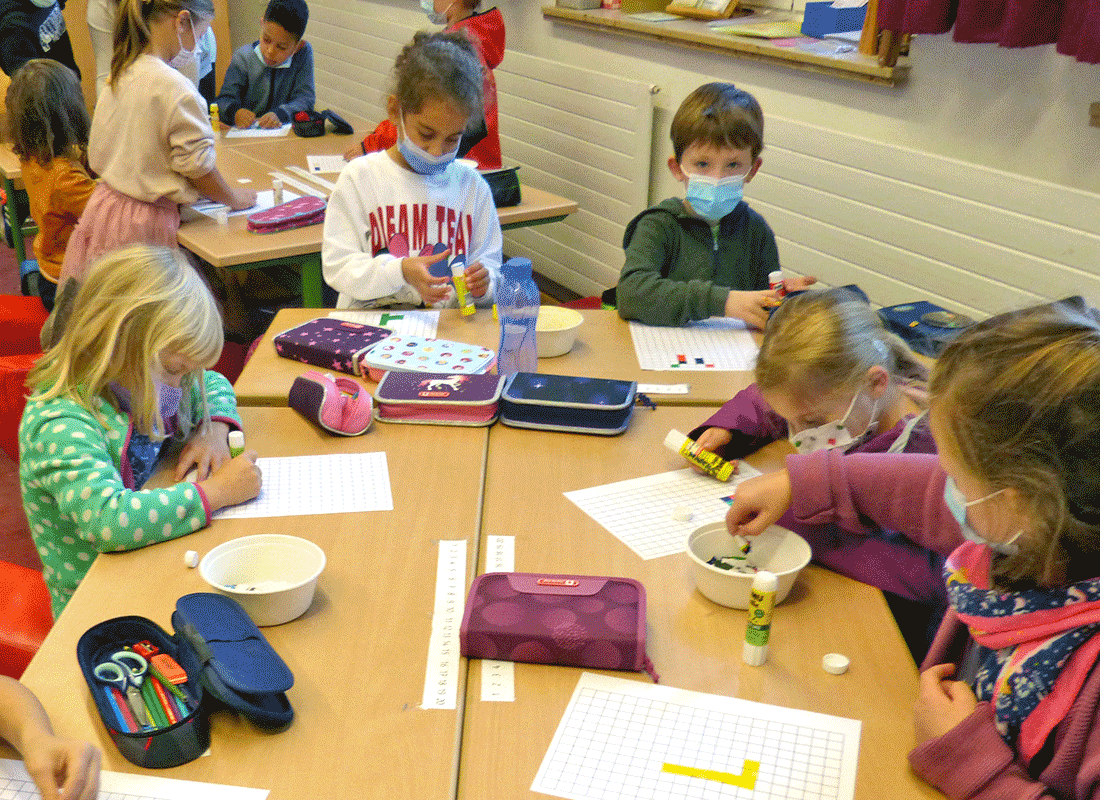 Kunst in der Klasse 1f der Feldsieper Grundschule Bochum