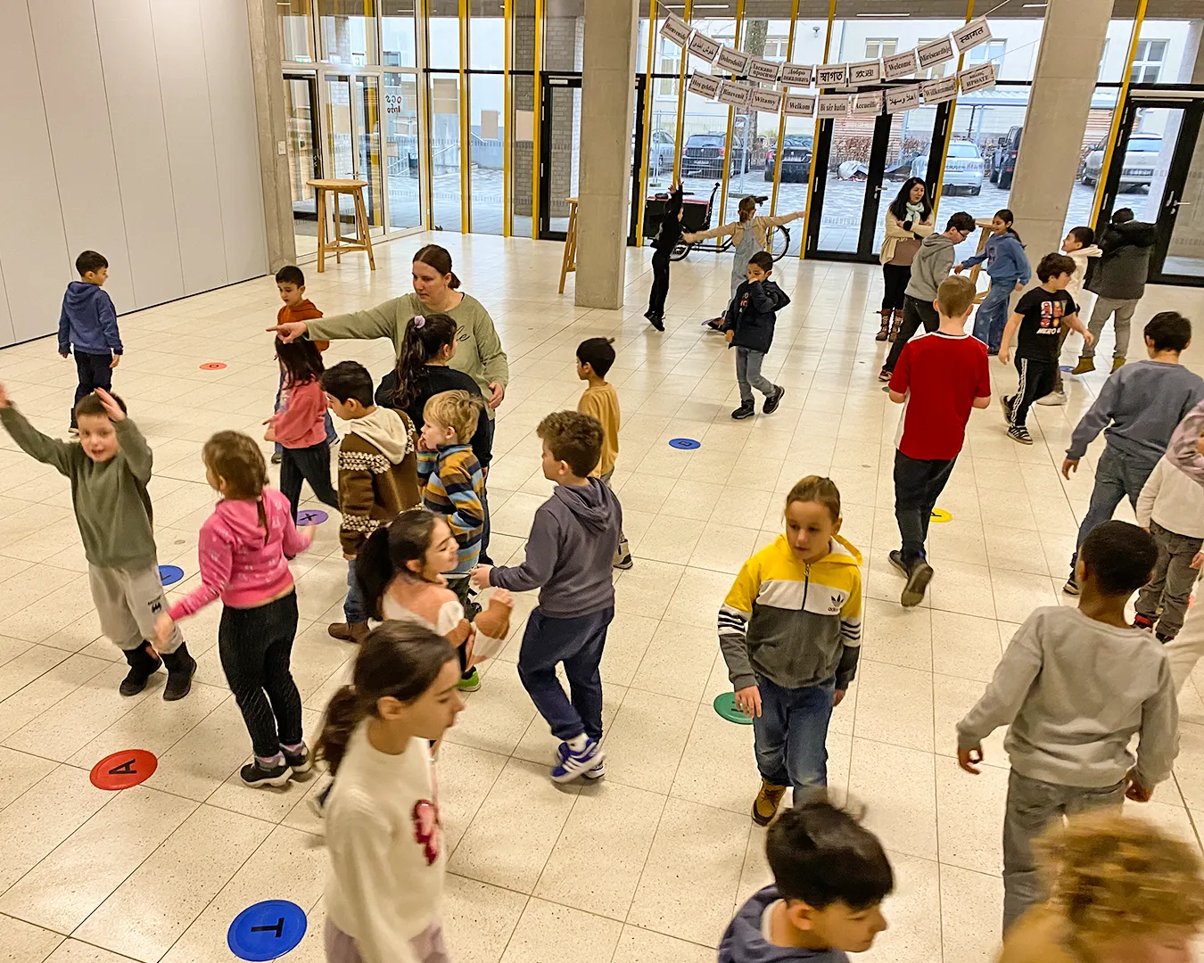 Kinder des Teilstandortes besuchen das Theater Etcetera
