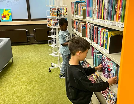 Besuch der ersten Klassen in der Stadtbibliothek Bochum